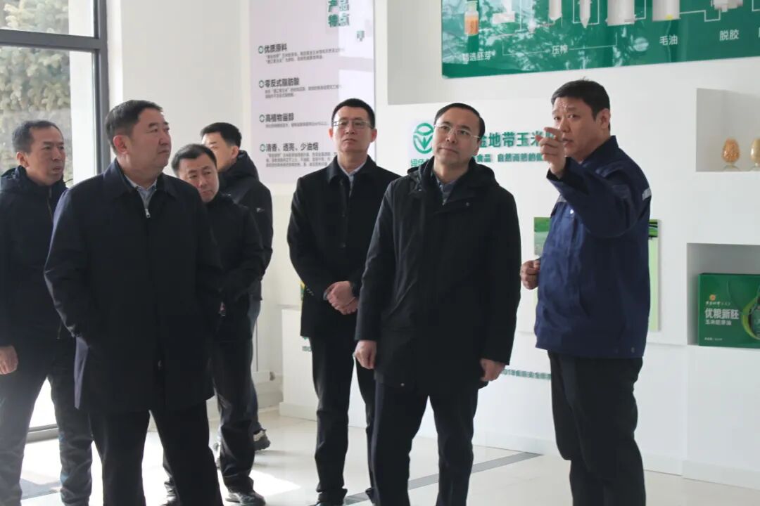通遼市農(nóng)牧局局長王洪江一行蒞臨我公司調(diào)研指導